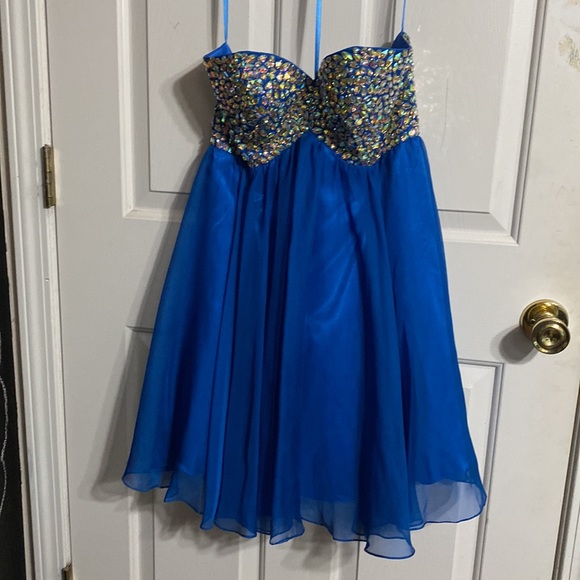 Eureka blue dress. Homecoming or prom. Strapless blue with gold colored beads. - Picture 4 of 6